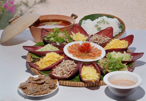 lau-tha-dac-trung-phan-thiet-1