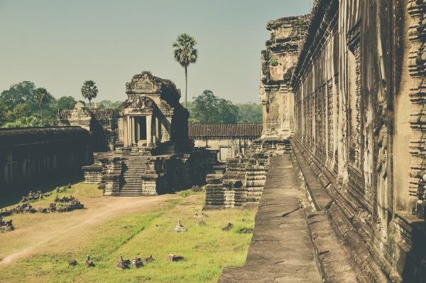 den-angkor-wat-tour-campuchia-4-ngay-3-dem