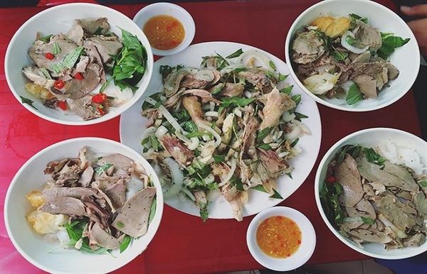 banh-uot-long-ga-bazan-travel-1