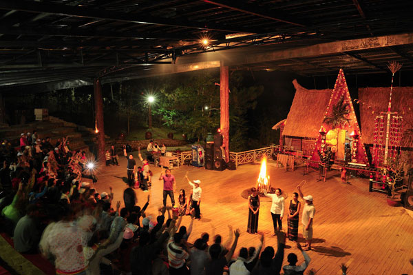 tour-giao-luu-cong-chieng-o-da-lat-gia-re