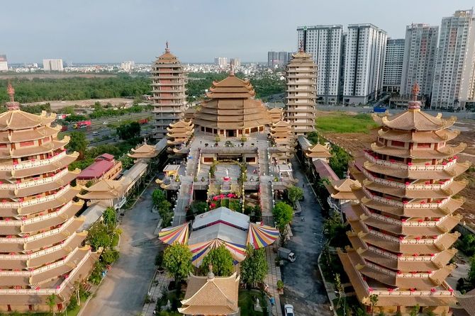 tour-hanh-huong-10-chua-vung-tau-tet-nguyen-dan1