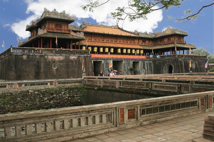 tour-tham-quan-co-do-hue