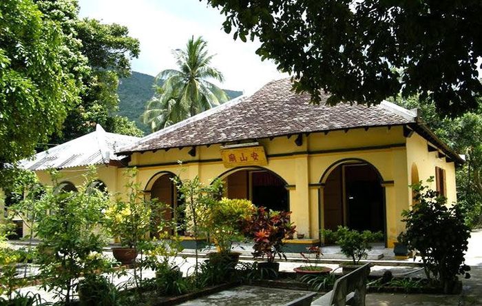 mieu-ba-phi-yen