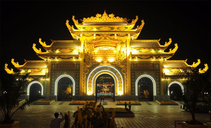 den-dai-nam-van-hien