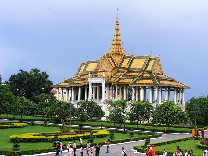hoang-cung-campuchia