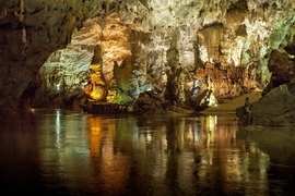 Tour Khám Phá Vẻ Đẹp Động Phong Nha