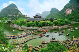 Tour Hà Nội - Tràng An - Bái Đính - Hạ Long - Yên Tử - Sapa