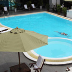 swimming-pool-rex-hotel-bazan-travel