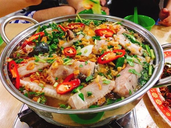 xach-balo-thang-tien-ra-vung-tau-an-uong-tha-ga-chua-den-500k-9eec2c9b636241687479993097