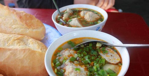 banh-mi-xiu-mai-hoang-dieu-1