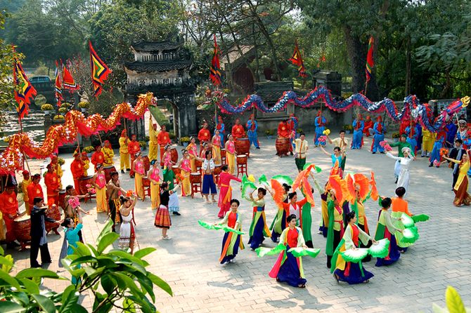 Độc đáo lễ hội làng Yên Vệ