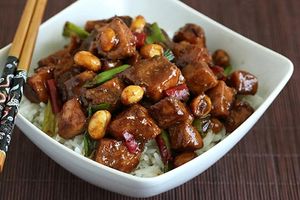 Gà Kung Pao – Một trong 7 món ăn nổi tiếng nhất ở Trung Quốc  