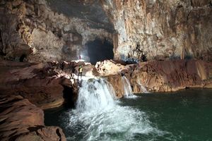 Hang Minh Cầm, Quảng Bình