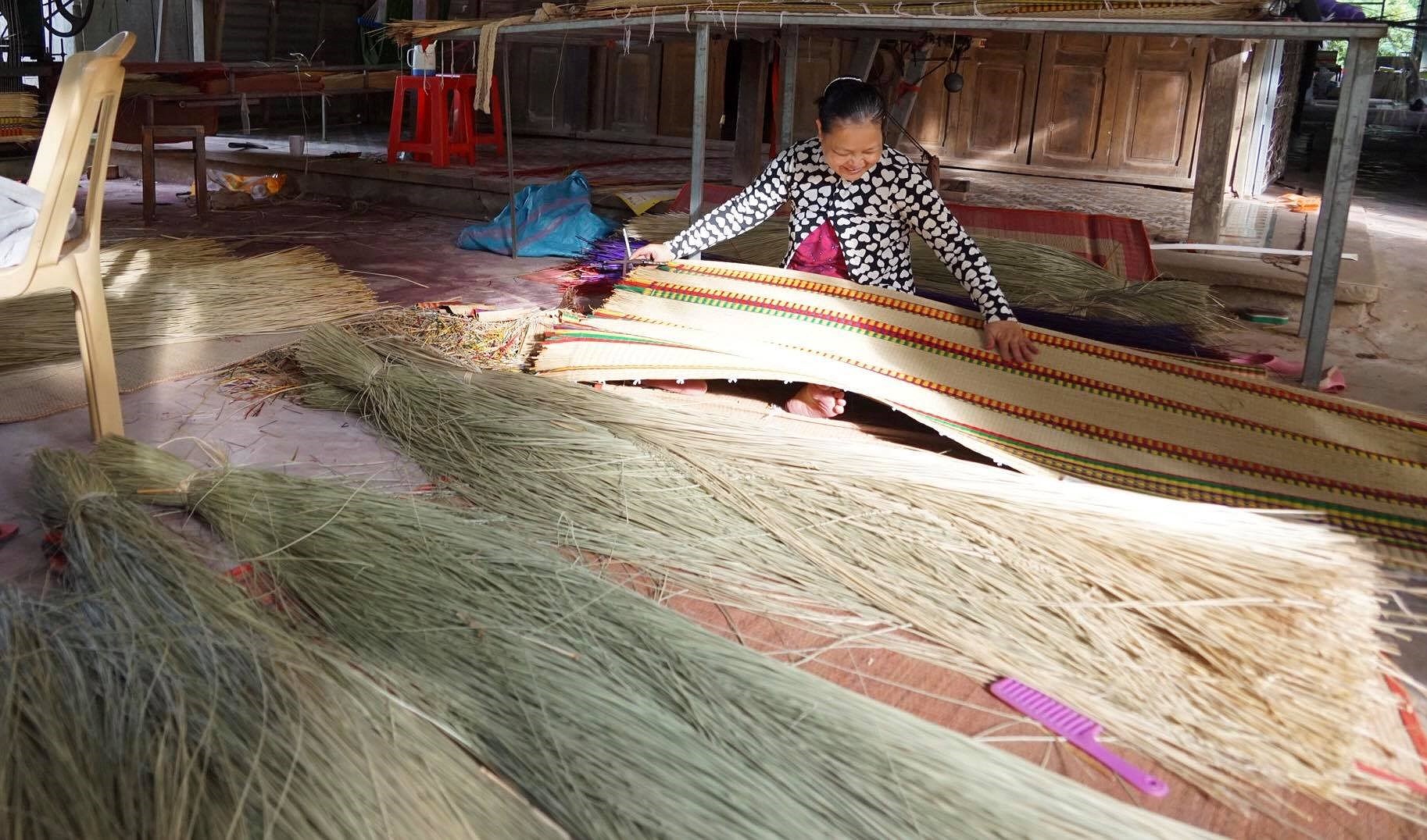 Làng nghề thủ công mỹ nghệ dừa Bến Tre Nơi tinh hoa văn hóa dân gian được lưu giữ và phát triển