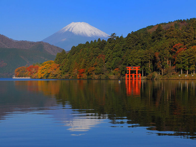 Hồ Ashi – Bức tranh phong cảnh tuyệt đẹp của Nhật Bản