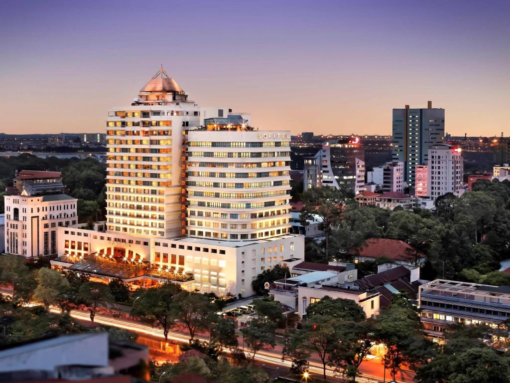 Kh ch S n Sofitel S i G n Plaza