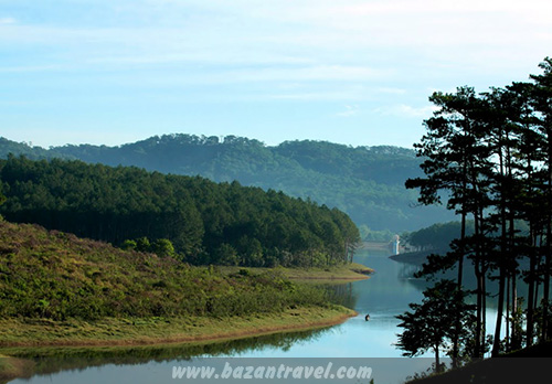 mot-goc-ho-tuyen-lam-da-lat