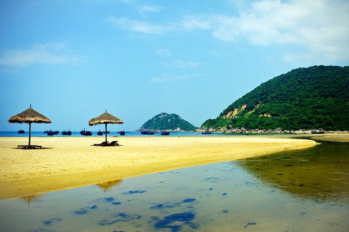 bien-dai-lanh-bazan-travel