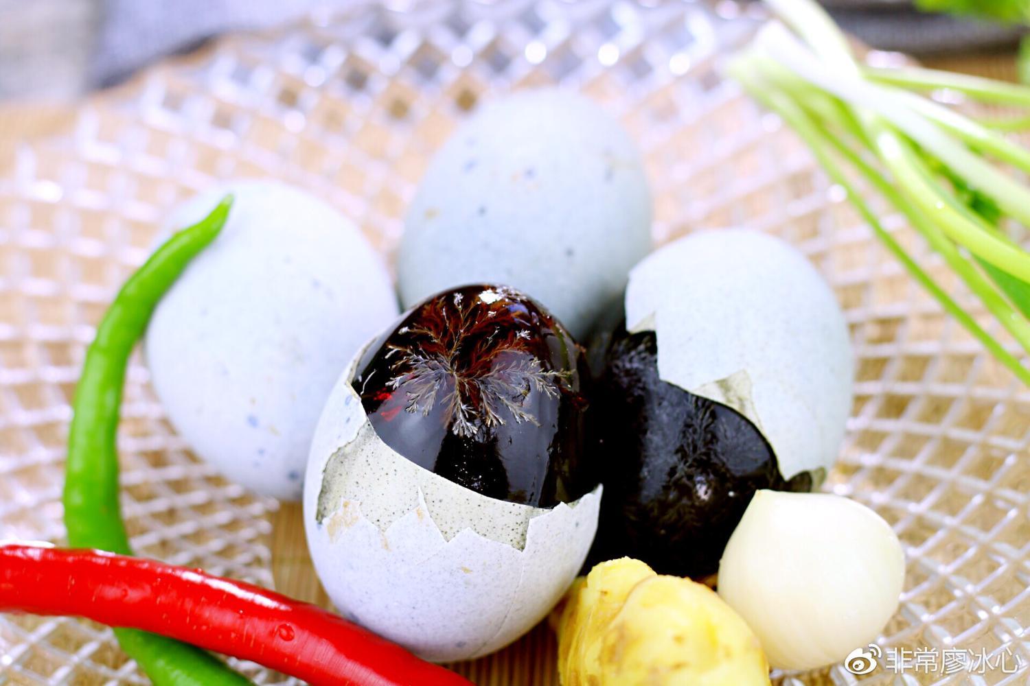 Trứng bắc thảo Trung Quốc - món ăn độc đáo của người Hoa