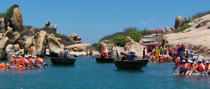 thuyen-thung-di-mui-ke-ga