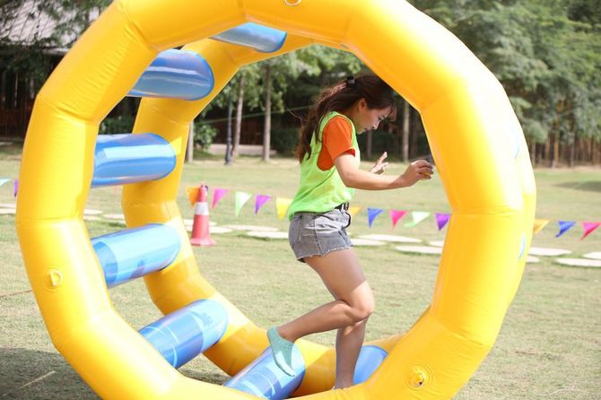 Cho thuê bánh xe khổng lồ, bánh xe bơm hơi chơi team building giá rẻ TP. HCM