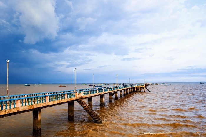 Cầu cảng biển Tân Thành