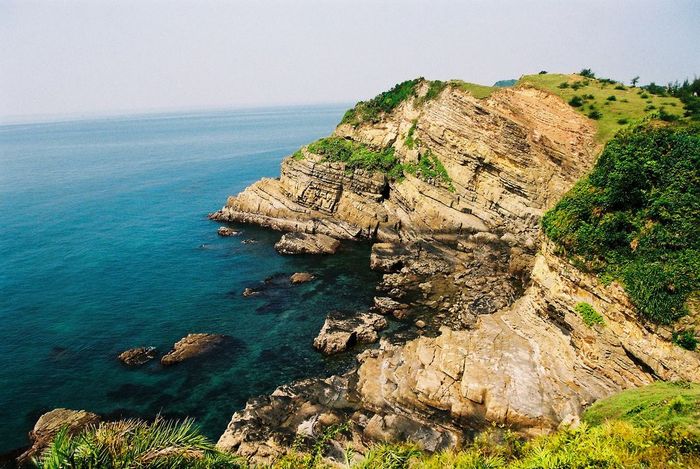 Đảo Cô Tô - Quảng Ninh với những mỏm đá kỳ vĩ