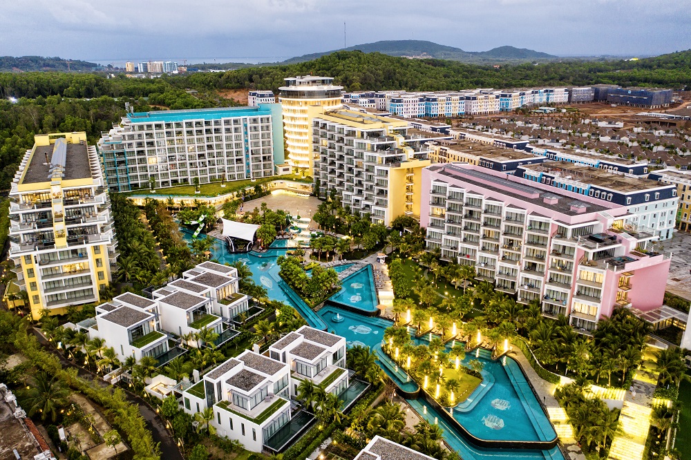 [Review] 14 Khách sạn Phú Quốc 5 sao với hồ bơi riêng ngay sát biển