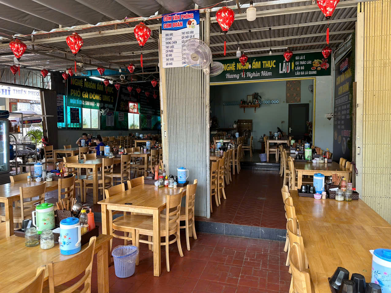 khong-gian