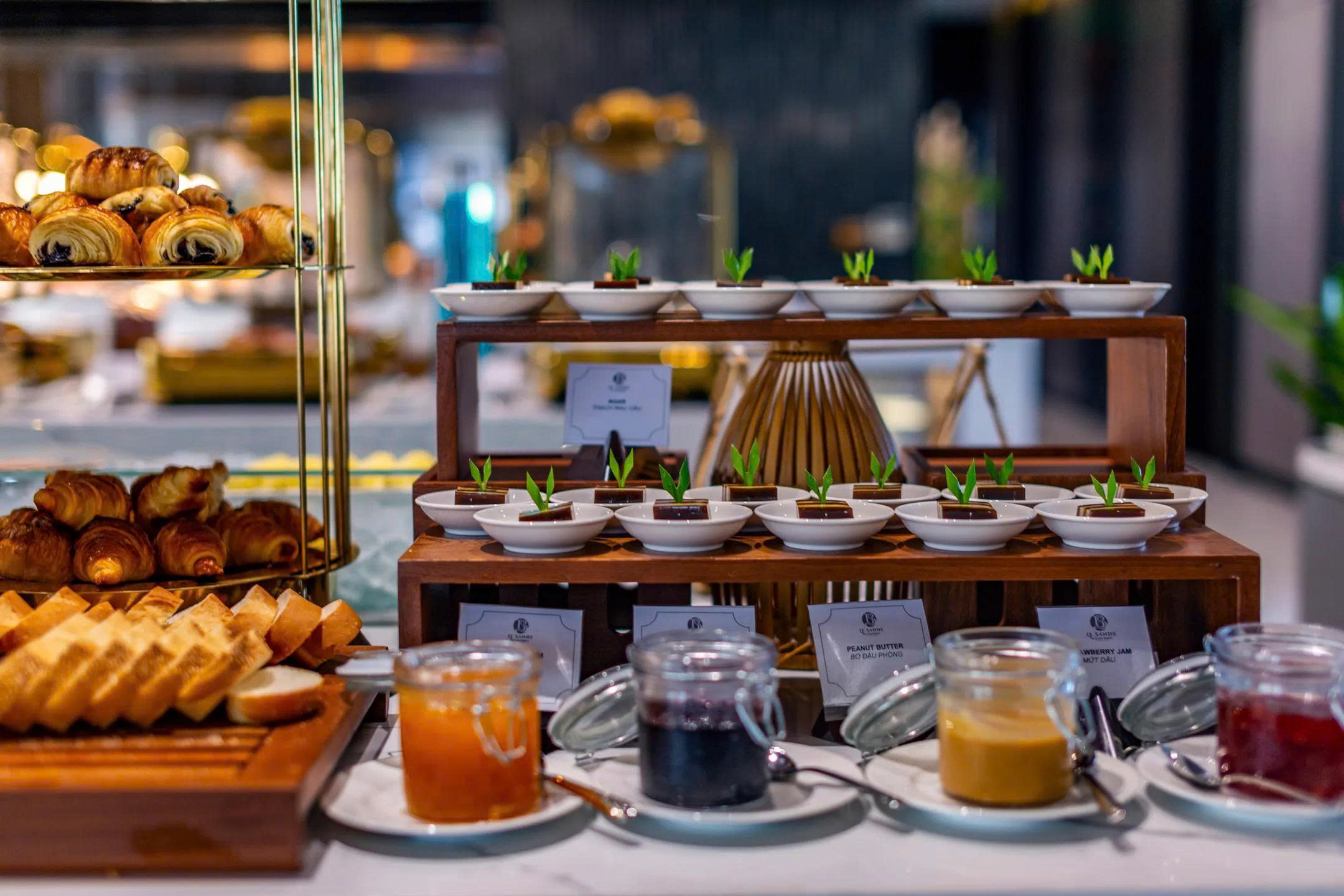 le-sands-oceanfront-danang-2